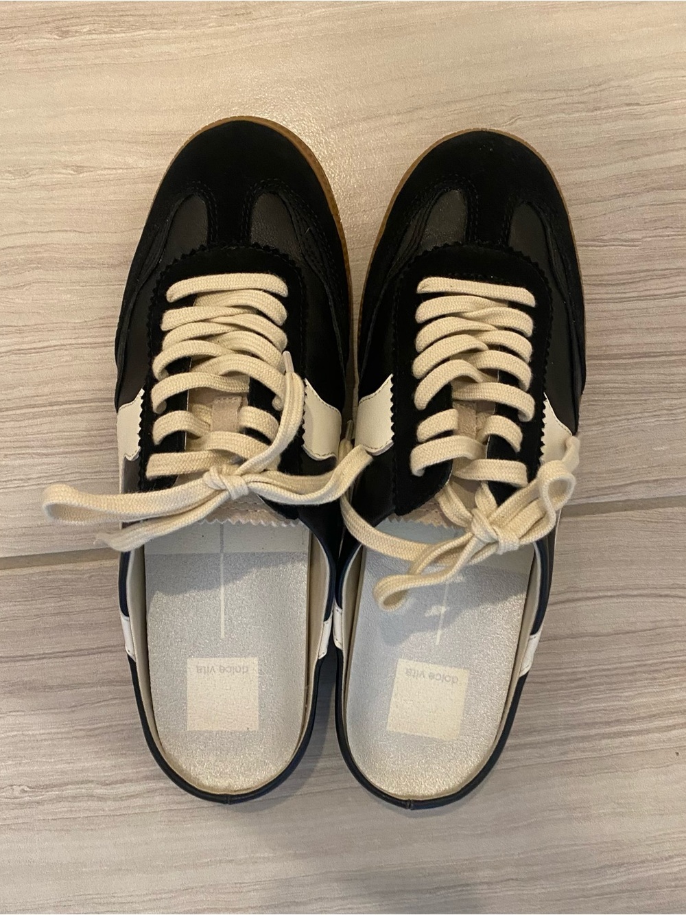 Dolce Vita Black and Cream Lace-Up Women's Sneakers Size 9.5 with box.